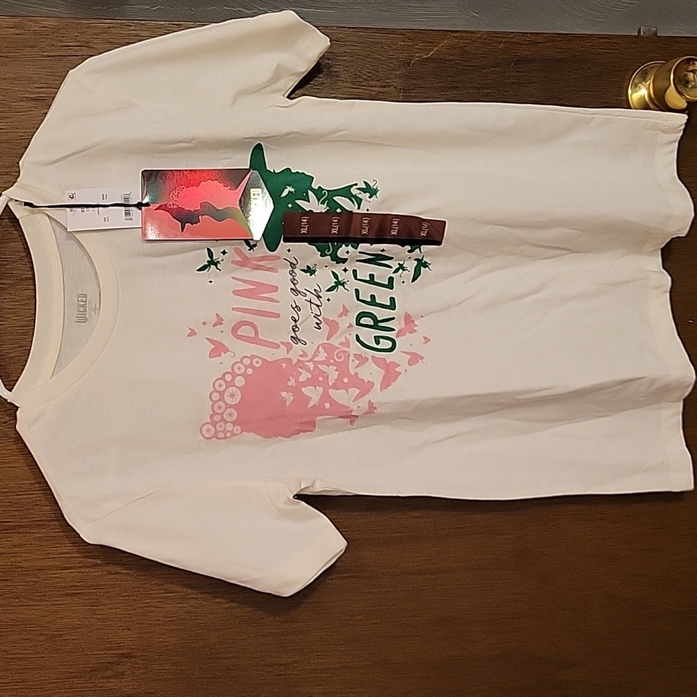 Wicked Graphic Tee Kids XL NWT